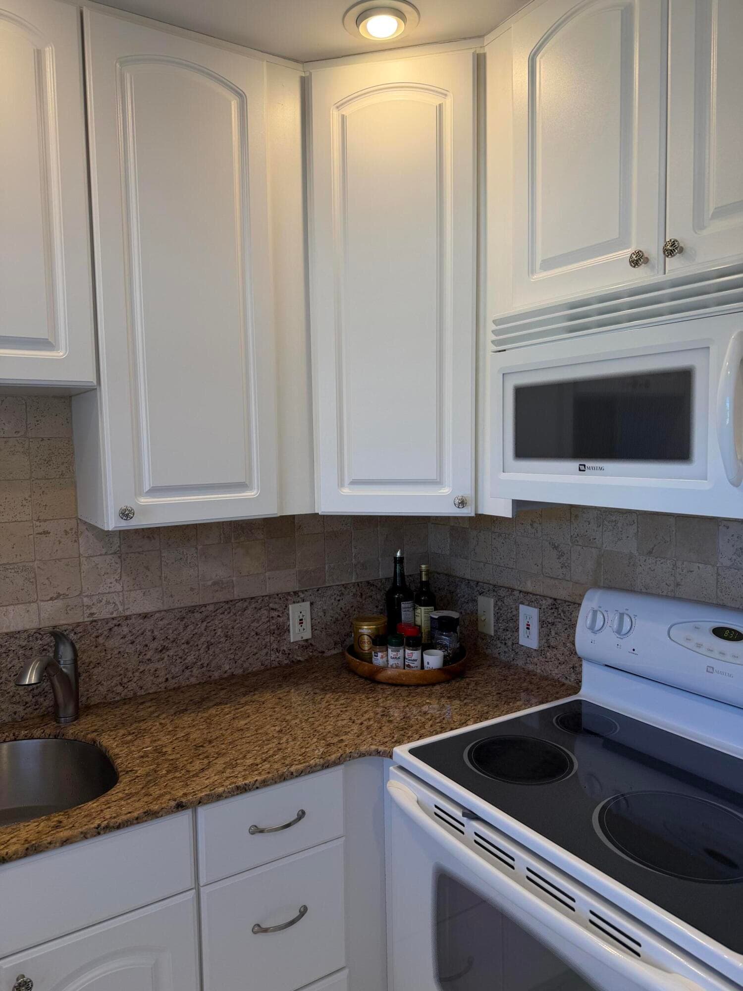 332 Mansfield H, Boca Raton, FL 33434 — photo 12 of 27