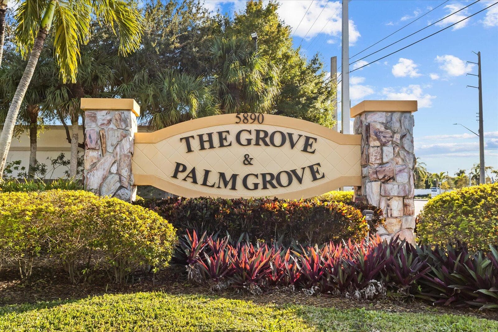 6202 Alexandria Circle, Fort Pierce, FL 34982 — photo 2 of 42