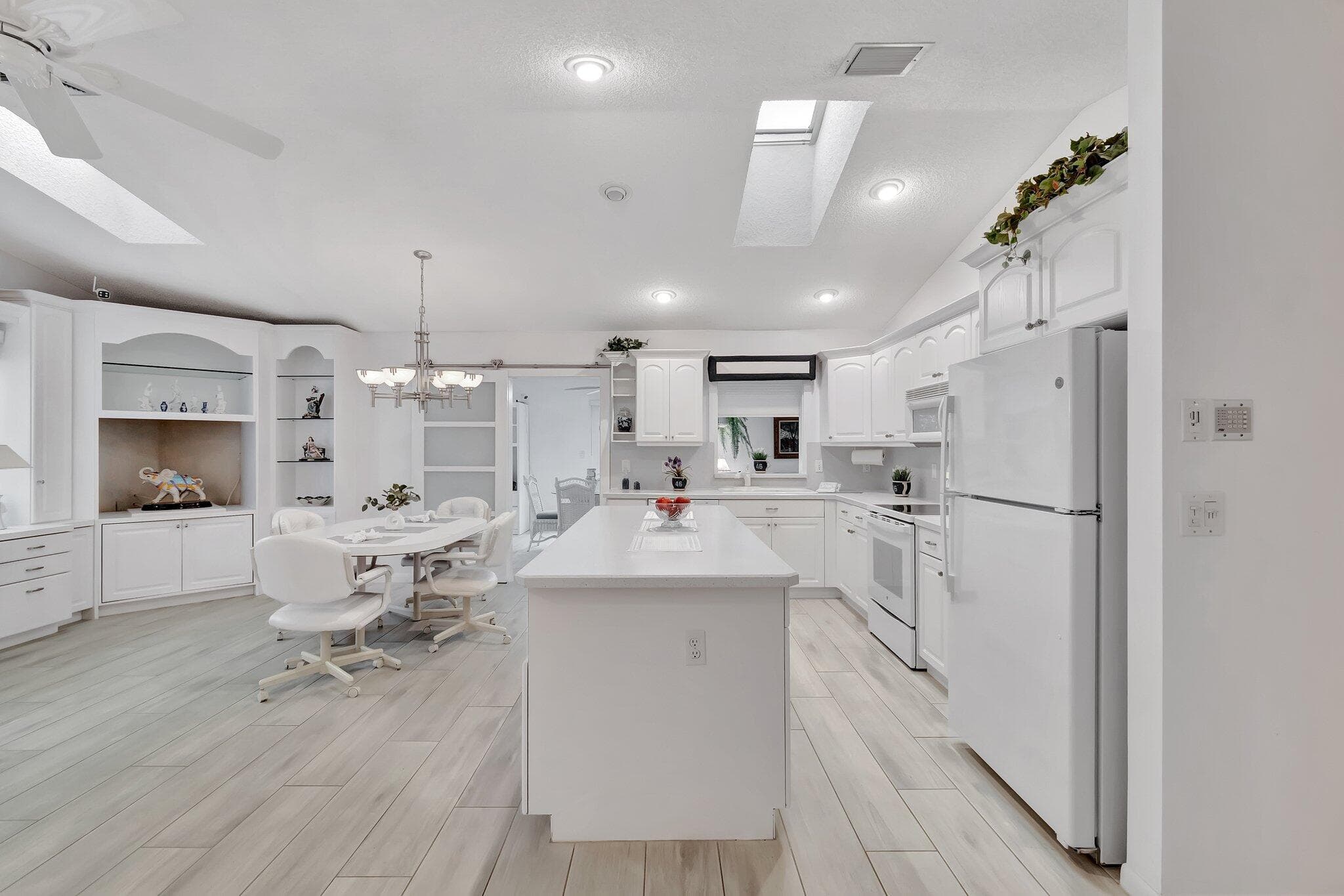 3140 NW 15th Street, Delray Beach, FL 33445 — photo 6 of 58