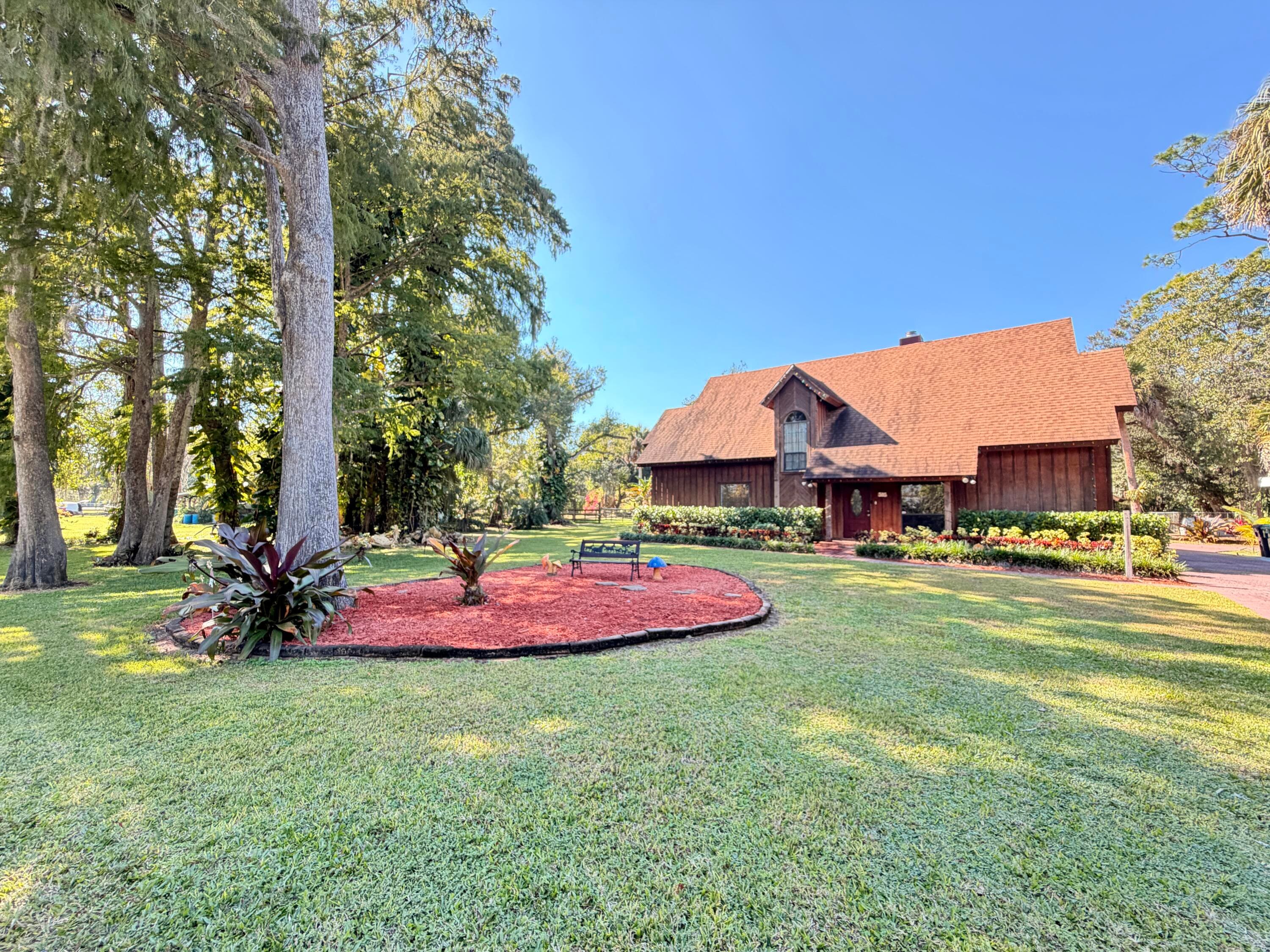 505 SE 18th Way, Okeechobee, FL 34974 — photo 2 of 53