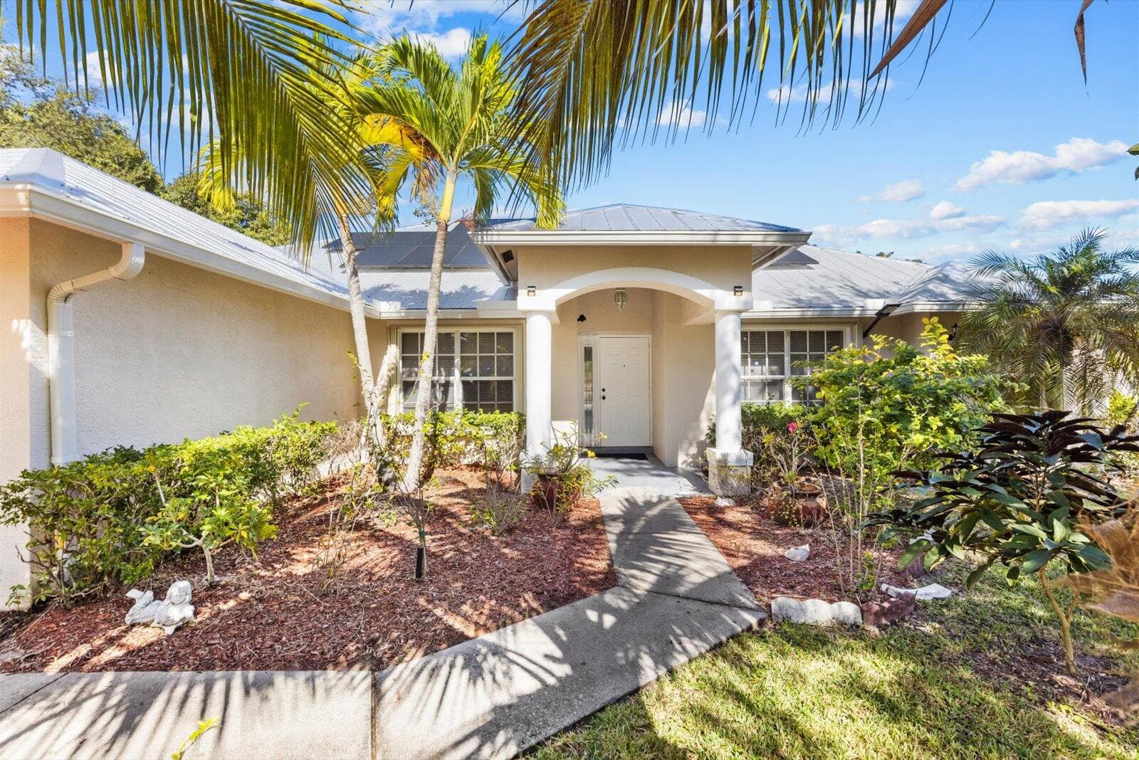 981 SW Mccracken Ave Avenue, Port St. Lucie, FL 34953 — photo 1 of 40