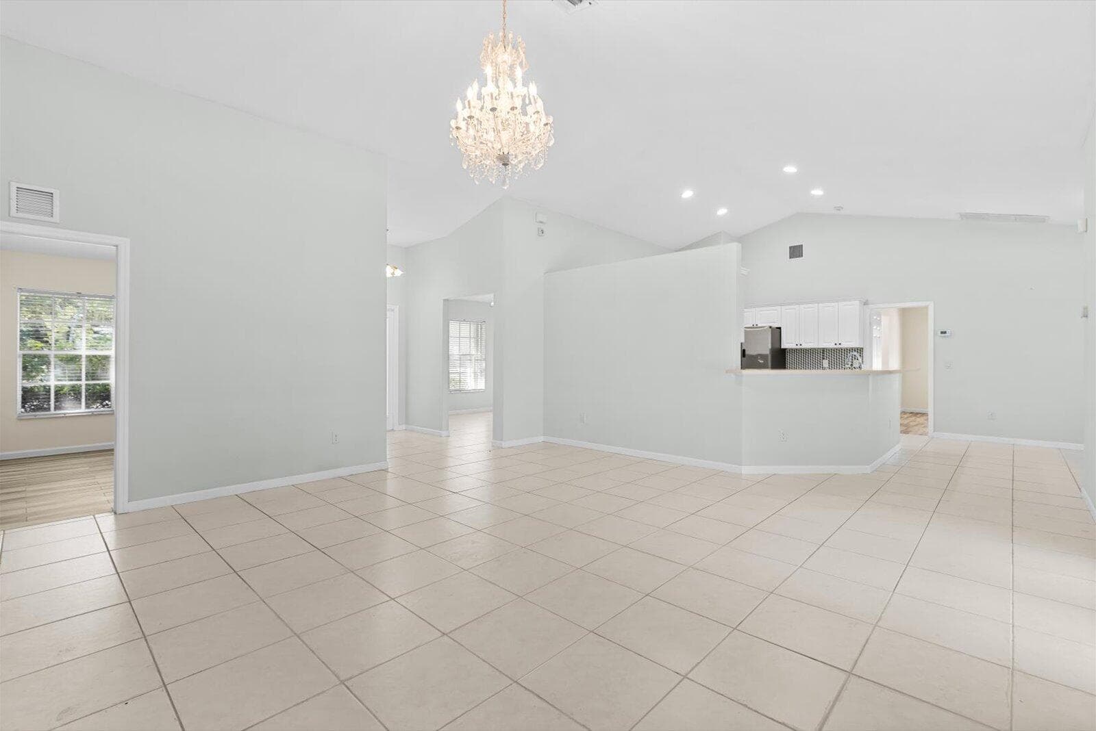 981 SW Mccracken Ave Avenue, Port St. Lucie, FL 34953 — photo 7 of 40