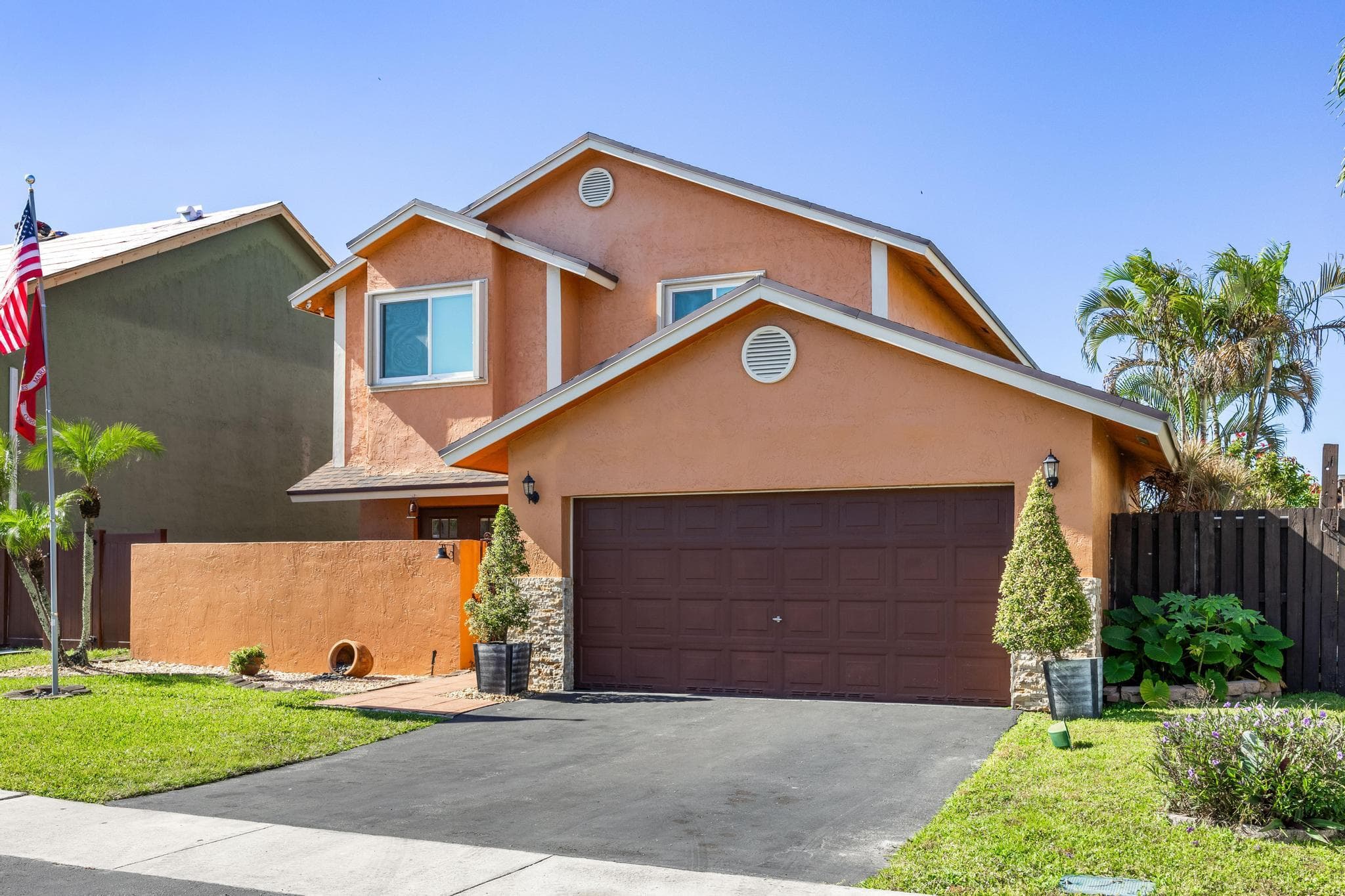 940 SW 96th Avenue, Pembroke Pines, FL 33025 — photo