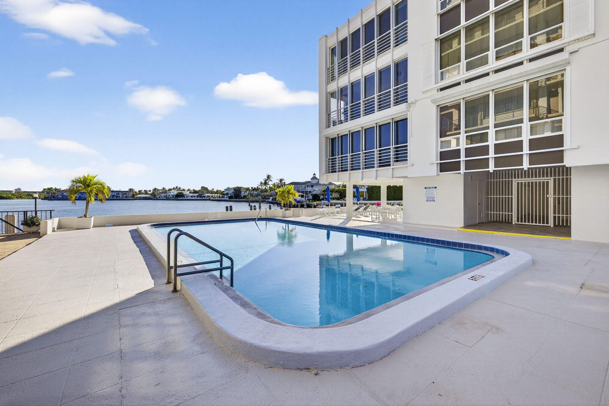 900 NE Spanish River Boulevard 2w, Boca Raton, FL 33431 — photo 26 of 43