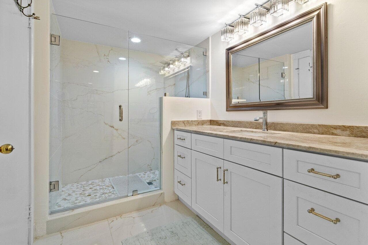 1170 Hillsboro Mile 302, Hillsboro Beach, FL 33062 — photo 17 of 38