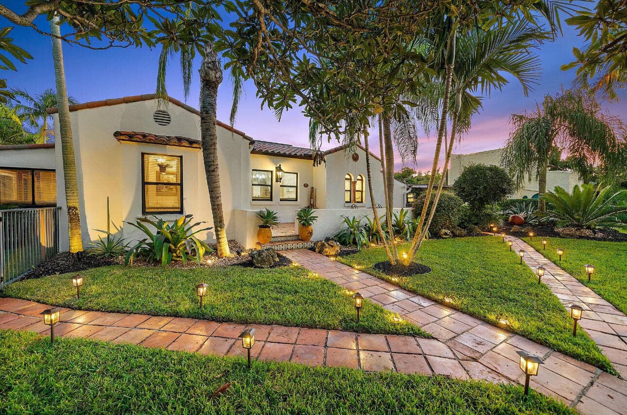 400 33rd Street, West Palm Beach, FL 33407 — photo 3 of 70