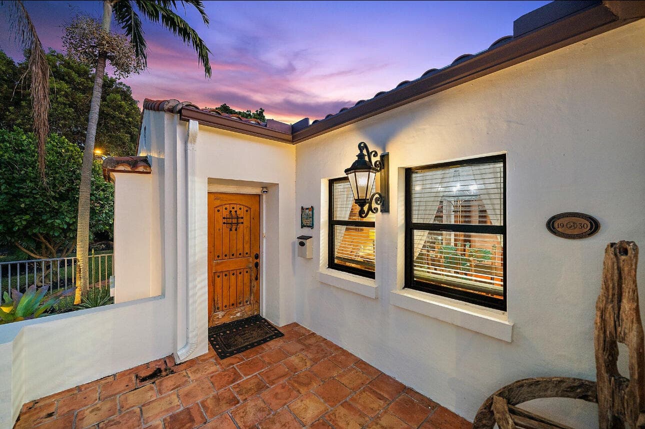 400 33rd Street, West Palm Beach, FL 33407 — photo 4 of 70