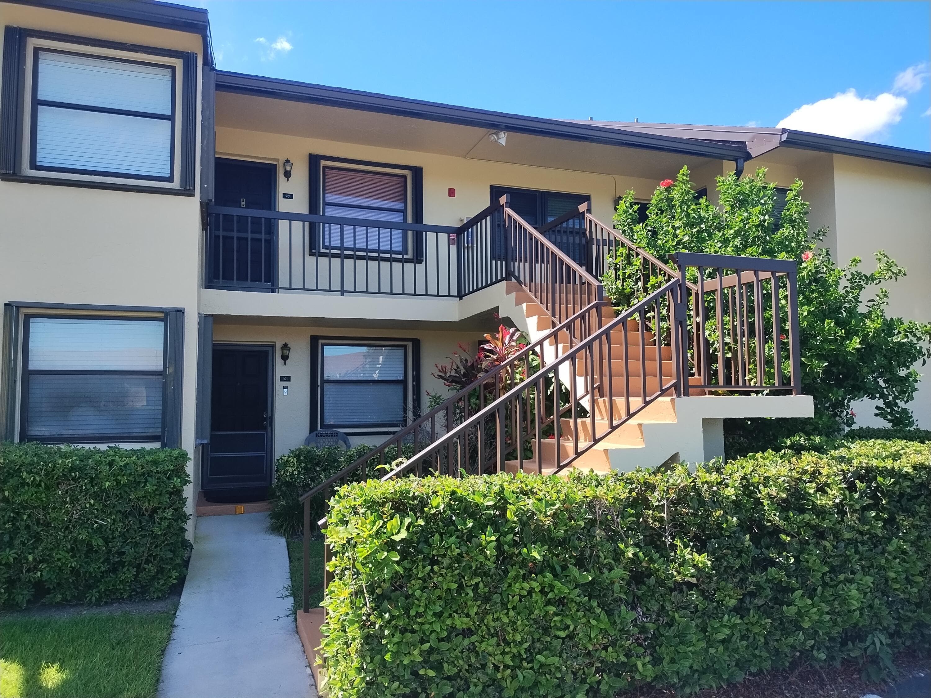 4693 Lucerne Lakes Boulevard 202, Lake Worth, FL 33467 — photo 1 of 21