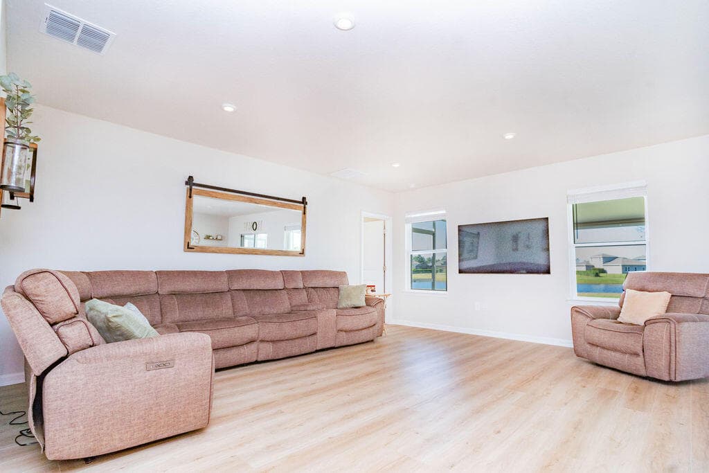 4198 Keeson Circle, Vero Beach, FL 32967 — photo 10 of 59