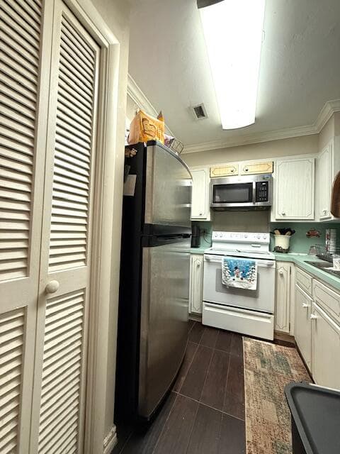 3930 Crystal Lake Drive 107, Deerfield Beach, FL 33064 — photo 7 of 13