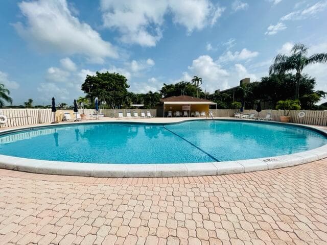 4570 NW 18th Avenue 609, Deerfield Beach, FL 33064 — photo 37 of 63