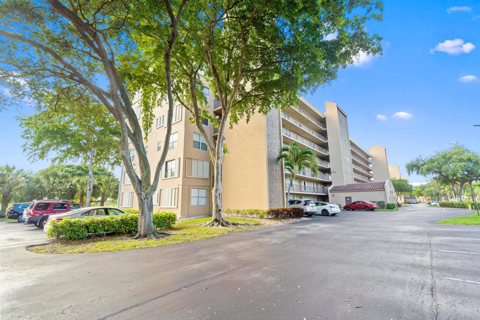 4570 NW 18th Avenue 609, Deerfield Beach, FL 33064 — photo 55 of 63