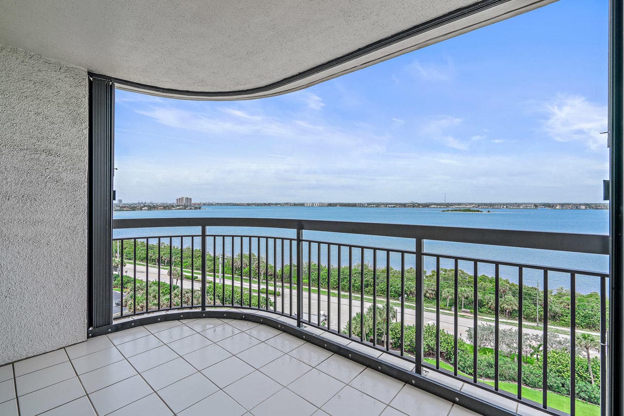 5380 N Ocean Drive 10j, Singer Island, FL 33404 — photo 19 of 37
