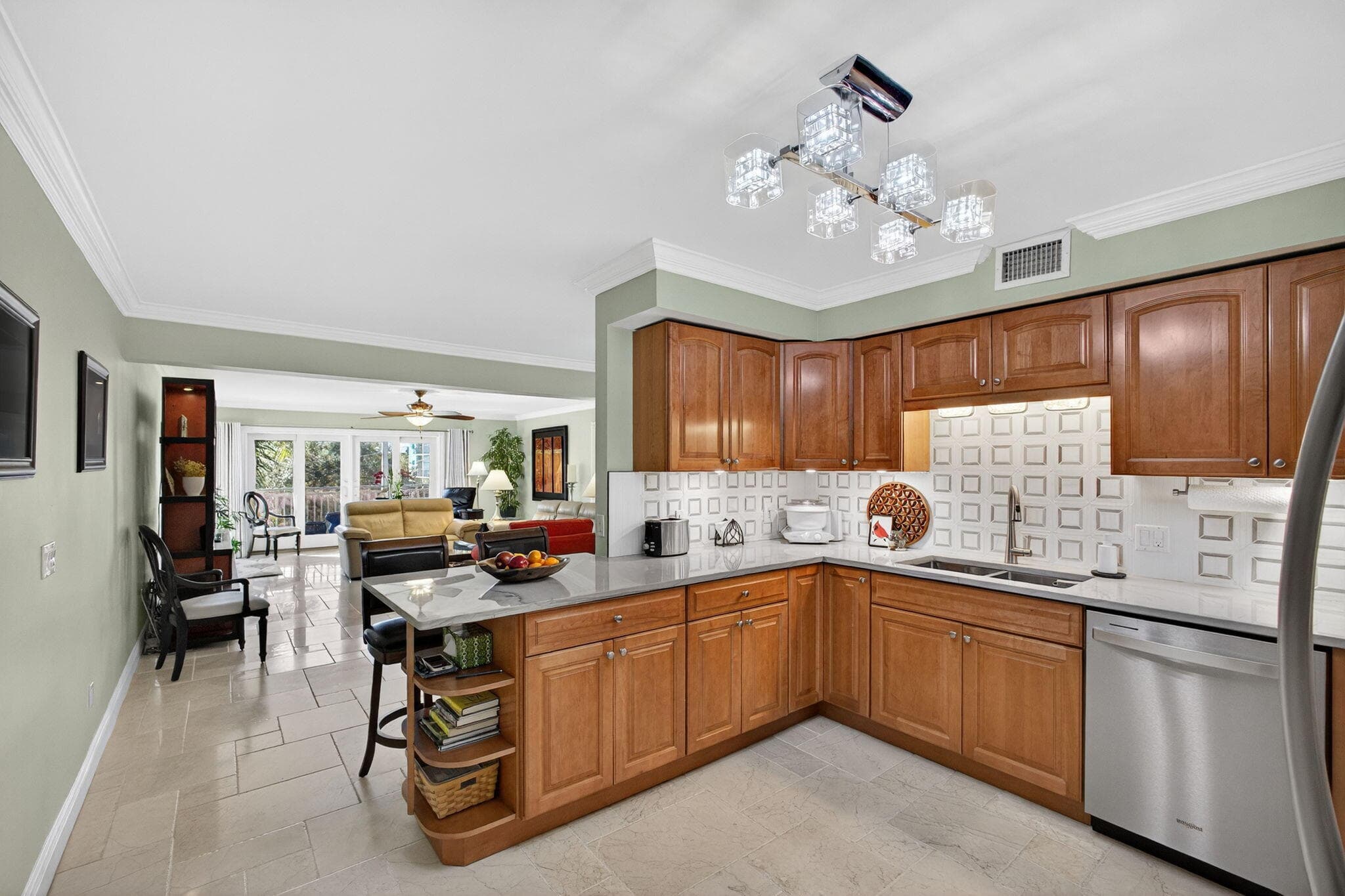 129 S Golfview Road 7, Lake Worth Beach, FL 33460 — photo 17 of 79