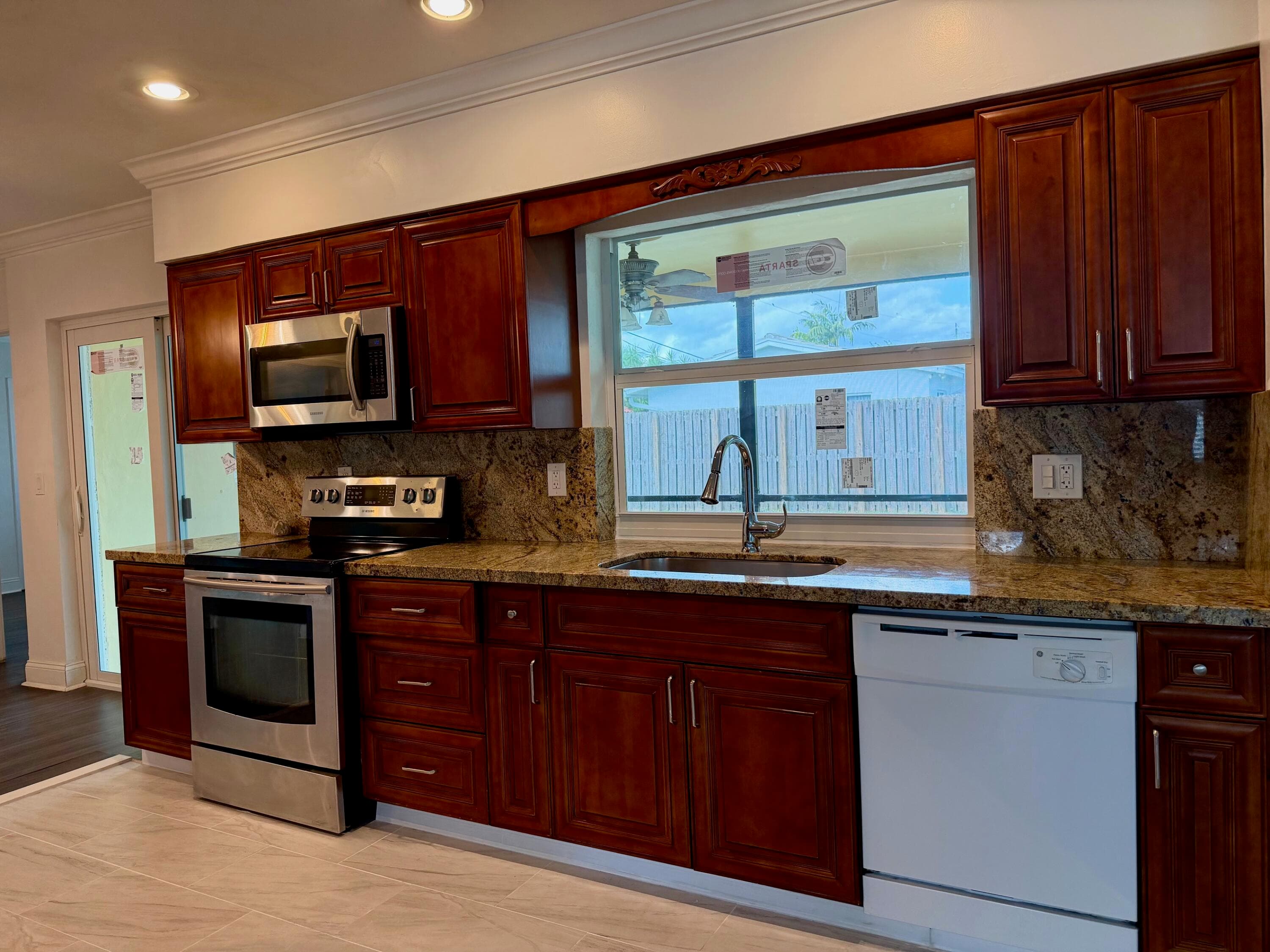 3 Forest Hills Lane, Boca Raton, FL 33431 — photo 4 of 13