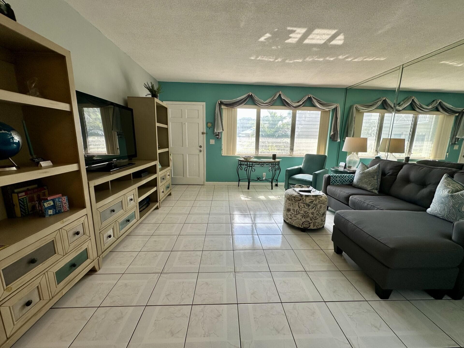 1001 NE 8th Avenue 102, Delray Beach, FL 33483 — photo 6 of 23
