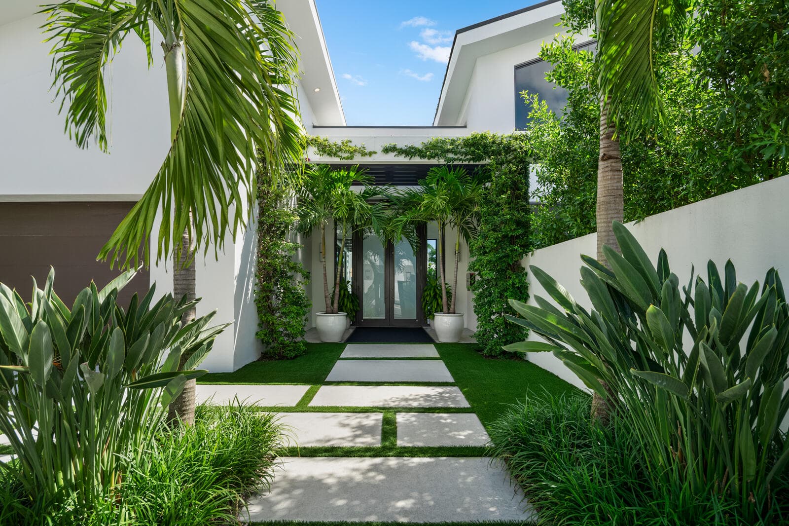 4444 Washington Road, West Palm Beach, FL 33405 — photo 1 of 28