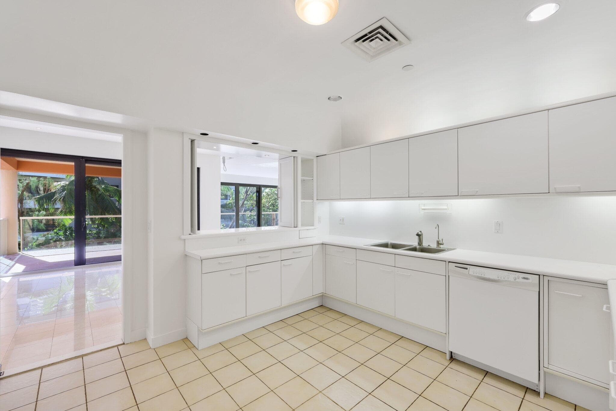 2 N Breakers Row S32, Palm Beach, FL 33480 — photo 28 of 77