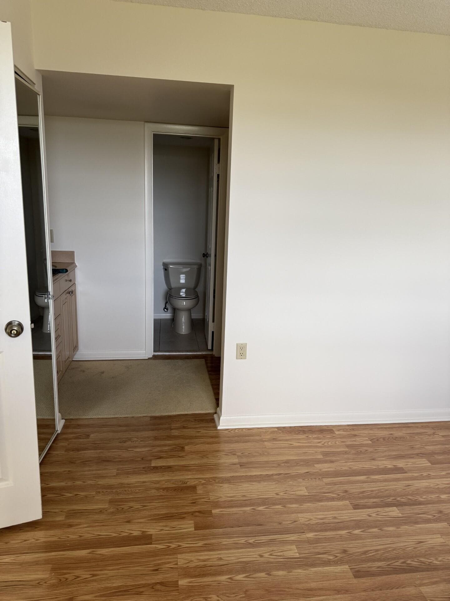 3710 Whitehall Drive 401, West Palm Beach, FL 33401 — photo 13 of 17