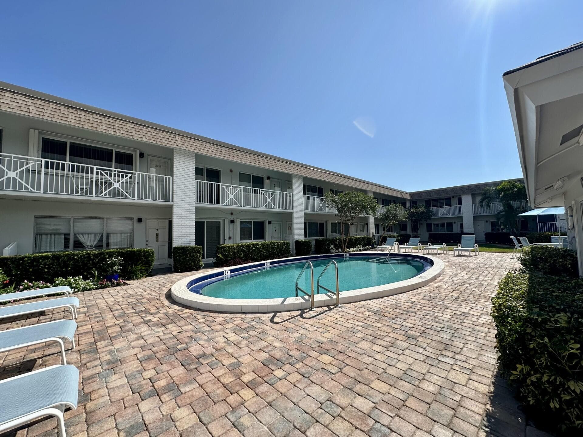 1001 NE 8th Avenue 102, Delray Beach, FL 33483 — photo 17 of 23
