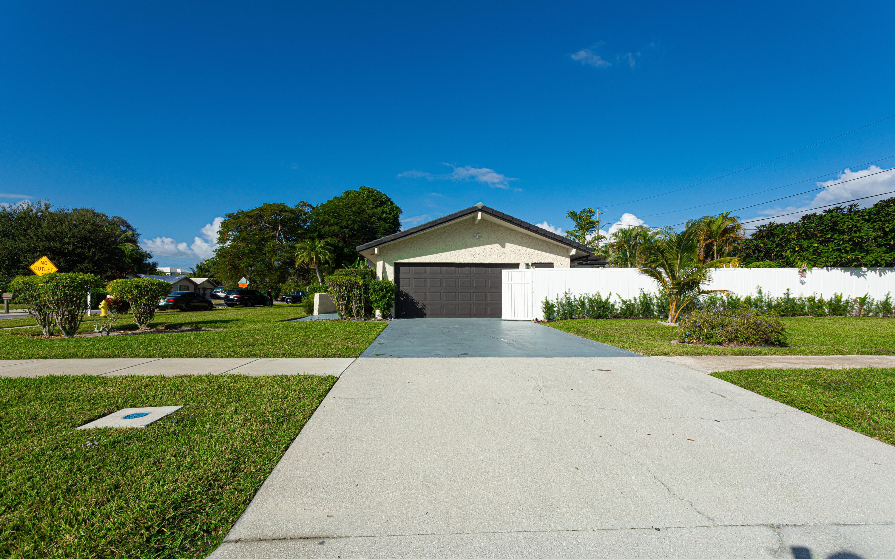 2013 Ardley Road, North Palm Beach, FL 33408 — photo 2 of 67
