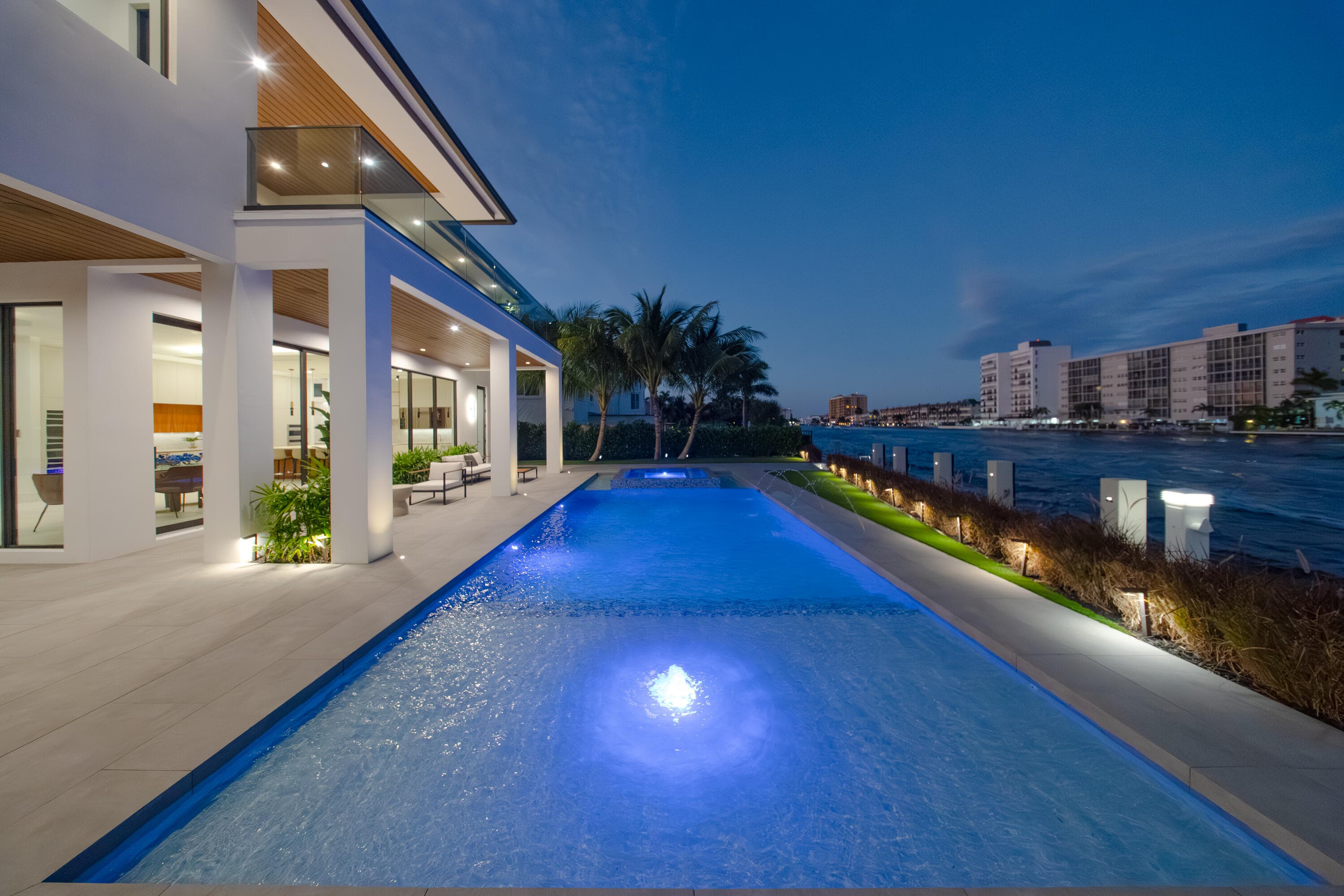 2880 NE 9th Street, Pompano Beach, FL 33062 — photo 1 of 62