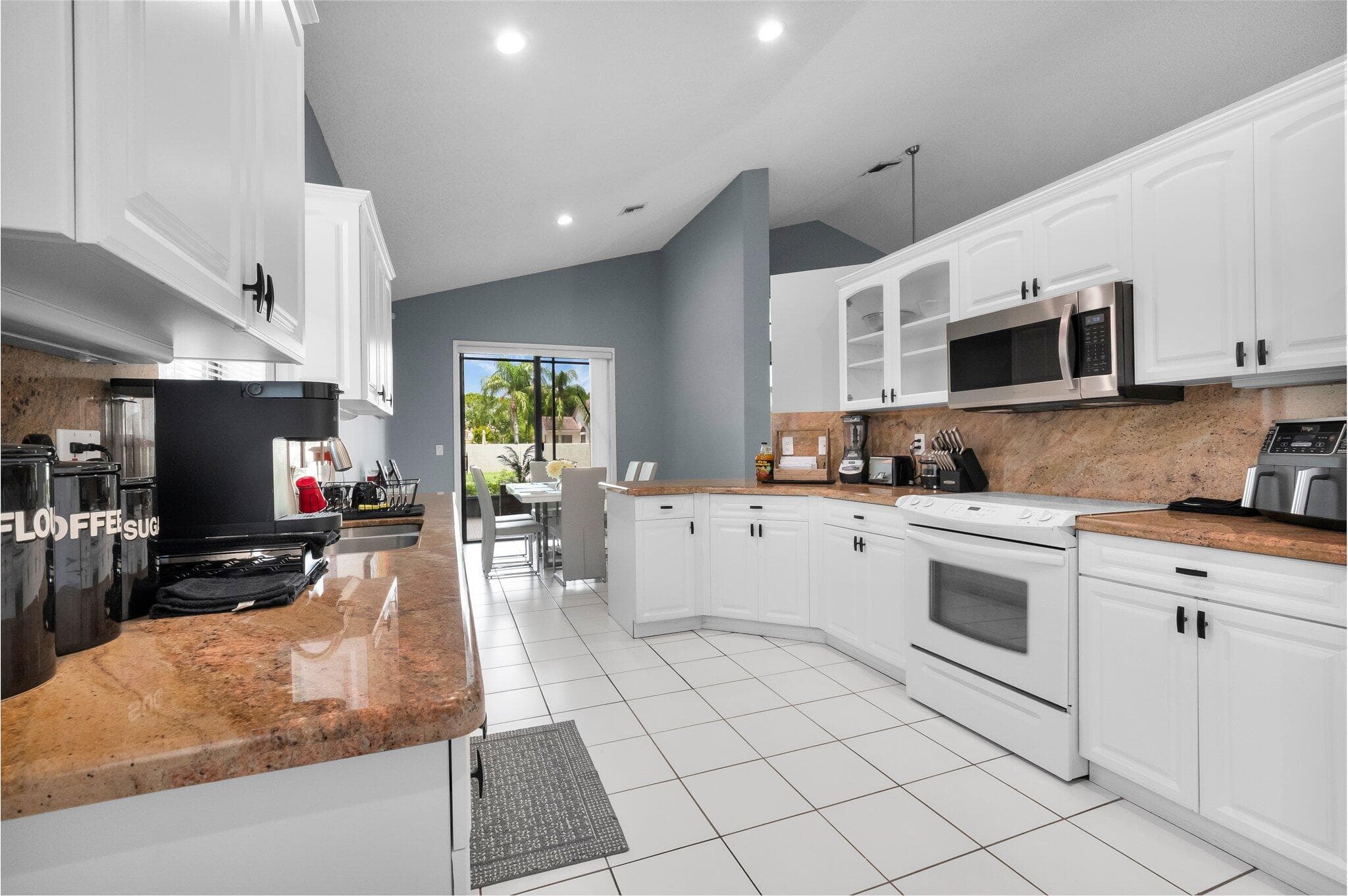 10393 Lexington Circle S, Boynton Beach, FL 33436 — photo 24 of 52
