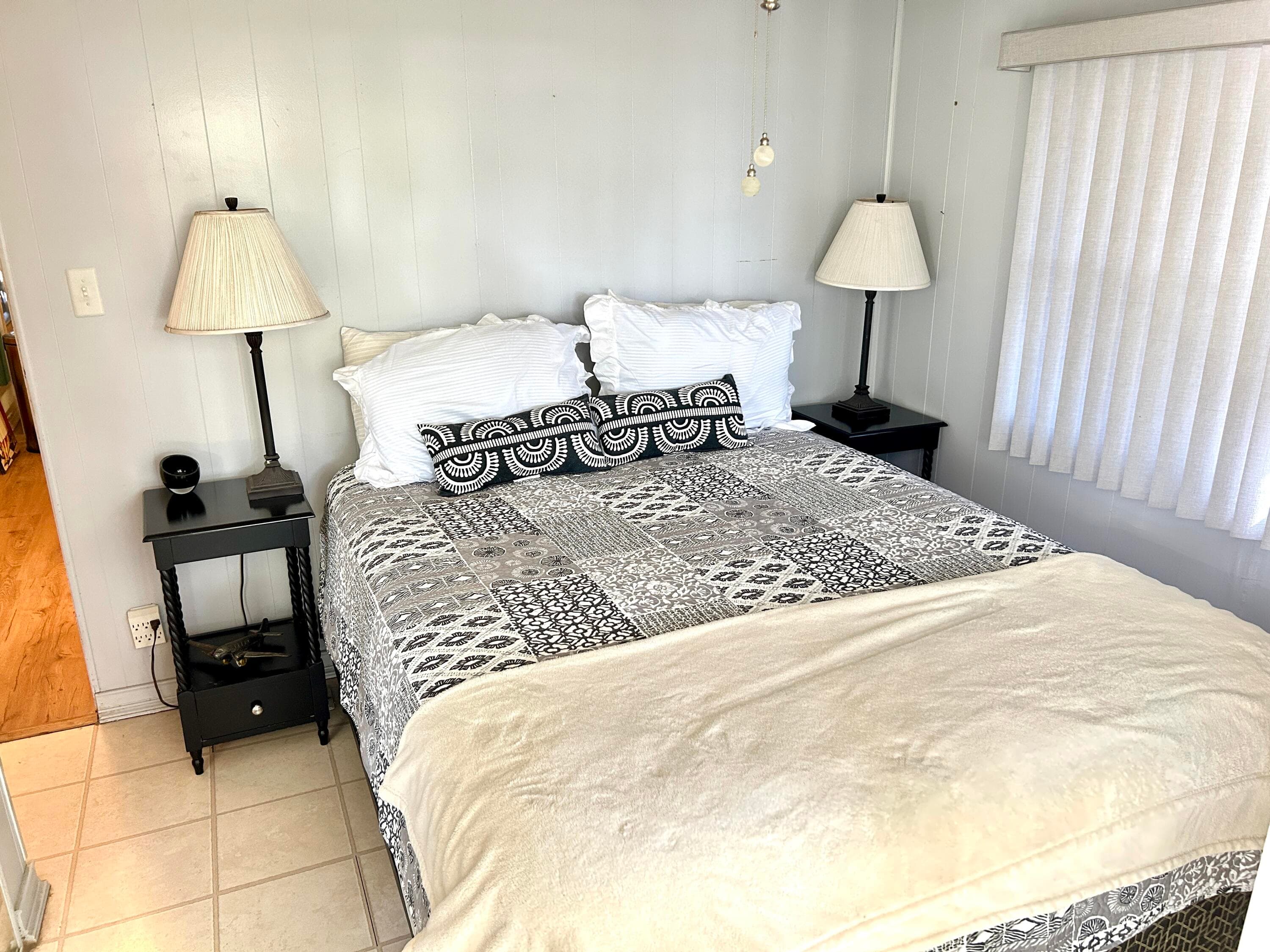 425 E Bougainvillea Drive, Deerfield Beach, FL 33442 — photo 35 of 42