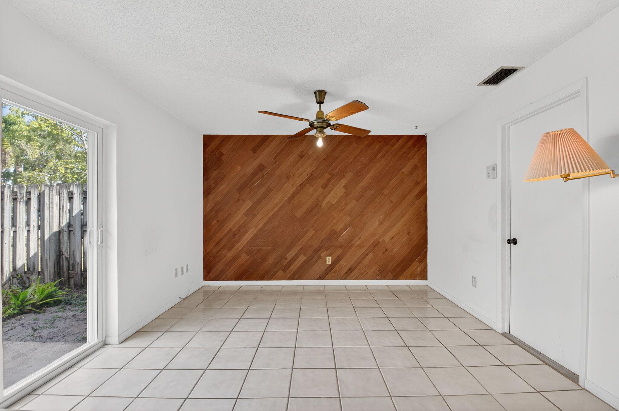 1601 NW 5th Street, Boca Raton, FL 33486 — photo 8 of 33