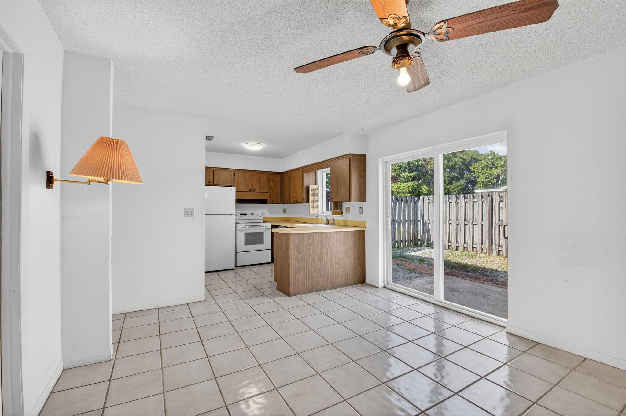 1601 NW 5th Street, Boca Raton, FL 33486 — photo 10 of 33