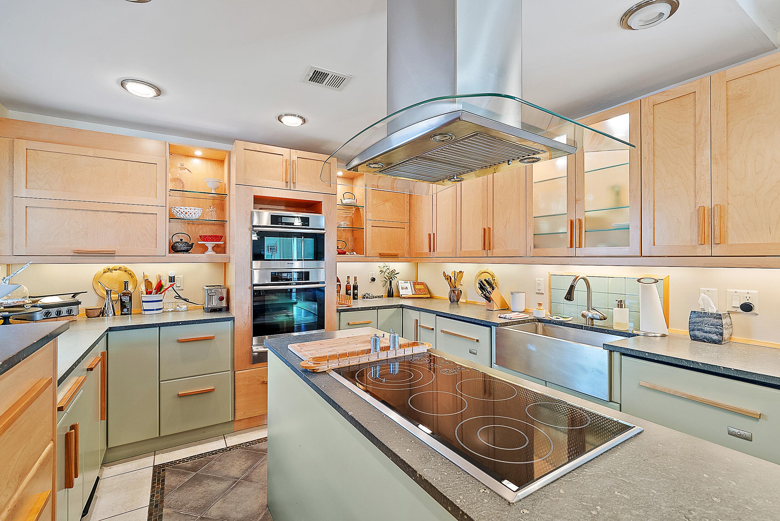 2608 Fairway Drive N, Jupiter, FL 33477 — photo 4 of 25