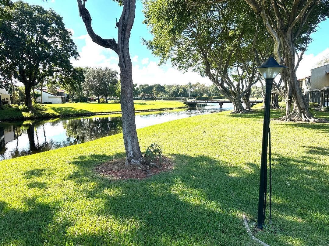 8305 Casa Del Lago E, Boca Raton, FL 33433 — photo 17 of 20