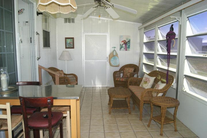 6948 SE Delegate Street, Hobe Sound, FL 33455 — photo 9 of 17