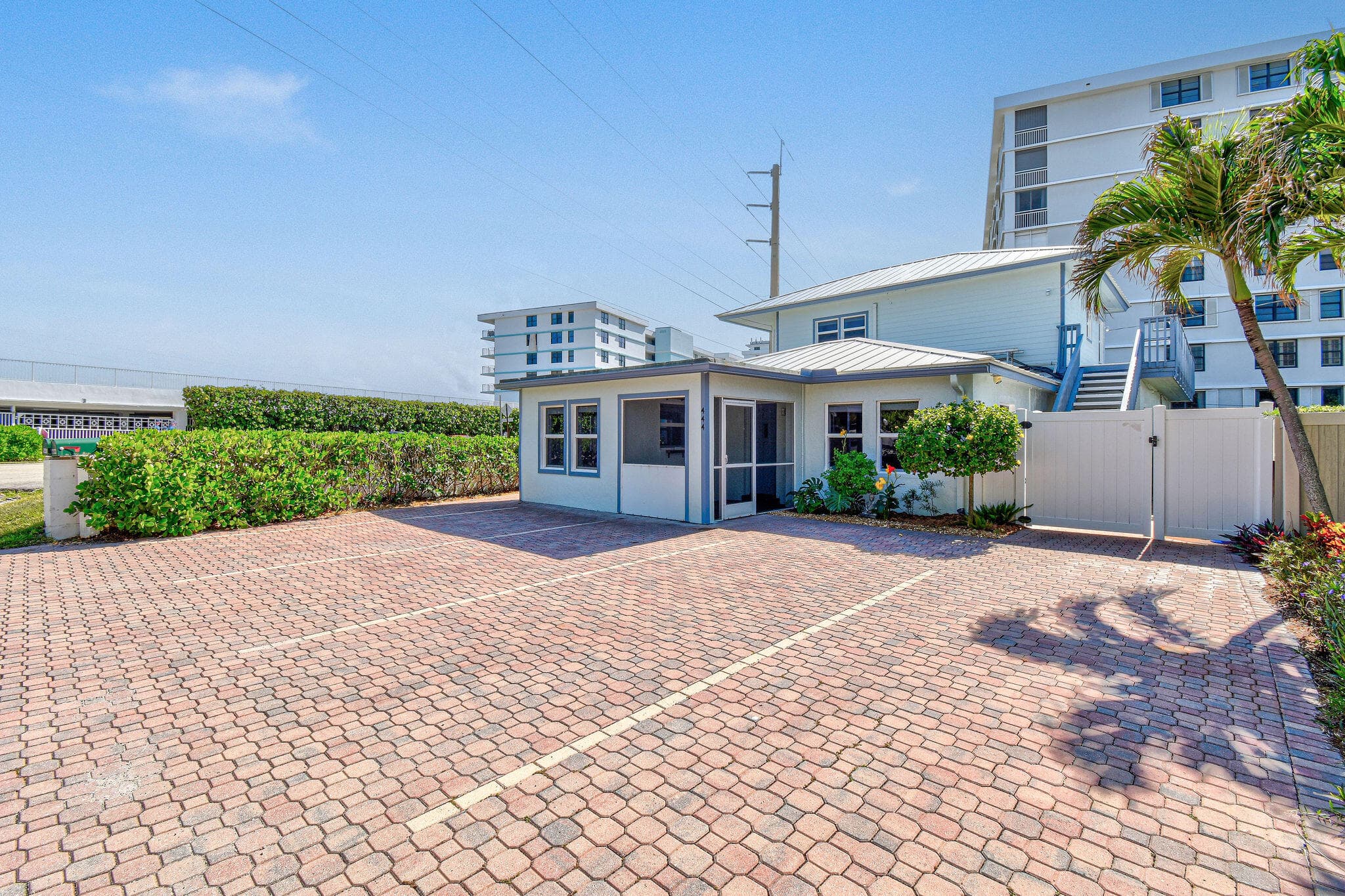 941 Ocean Drive, Juno Beach, FL 33408 — photo 2 of 53