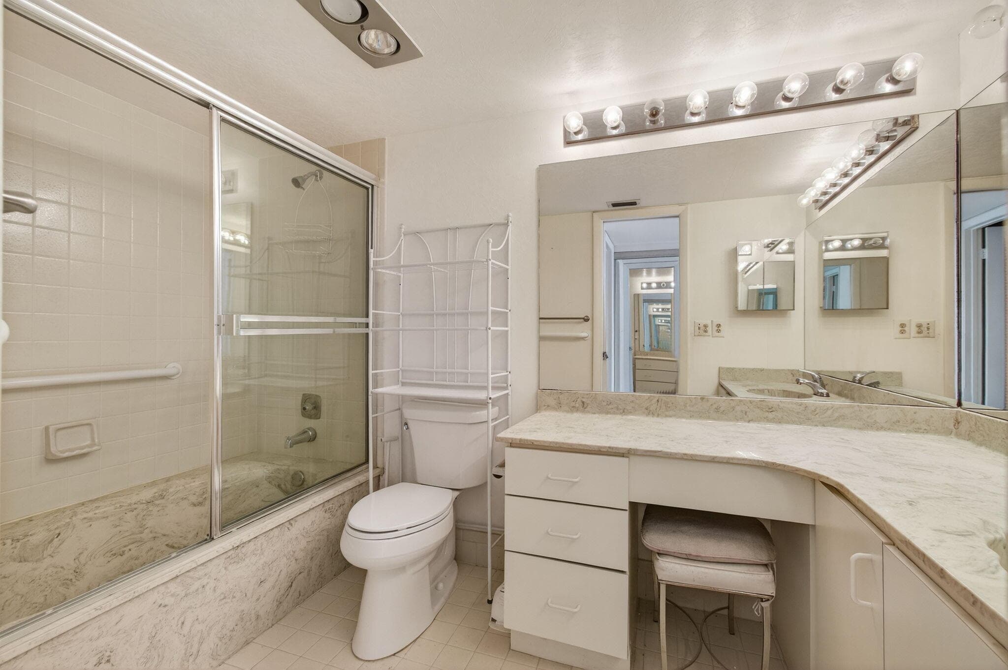 5771 Fairway Park Court 205, Boynton Beach, FL 33437 — photo 21 of 40
