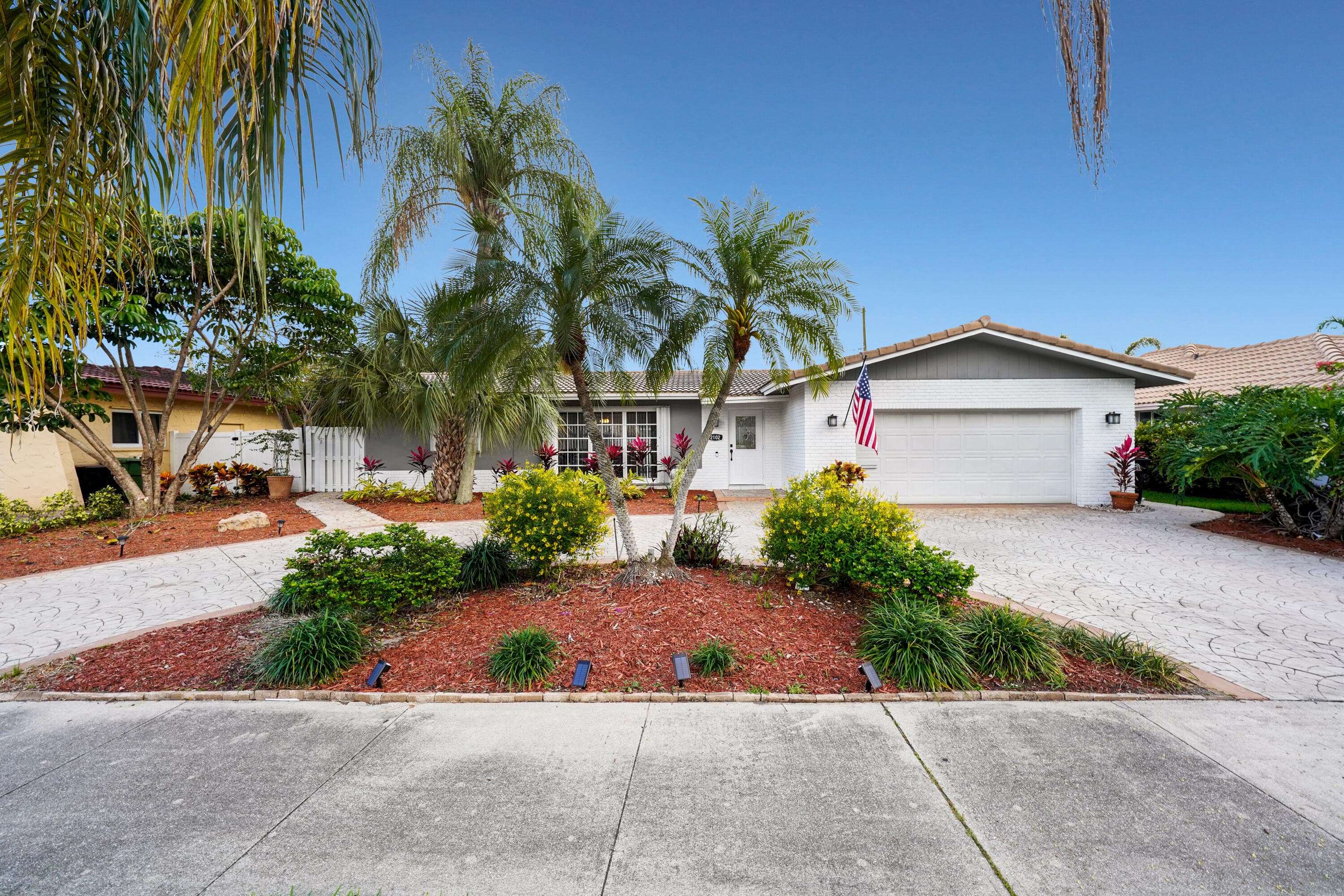 2102 NE 68th Street, Fort Lauderdale, FL 33308 — photo 1 of 18