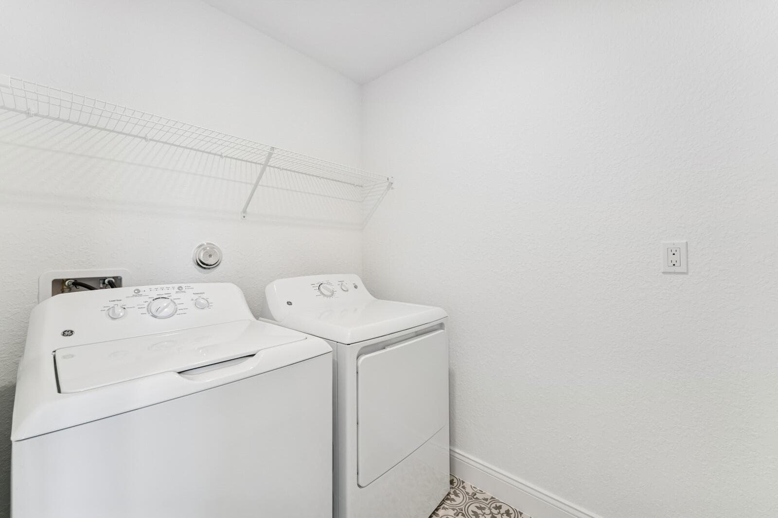 174 SE Birch Terrace 207, Stuart, FL 34997 — photo 13 of 30