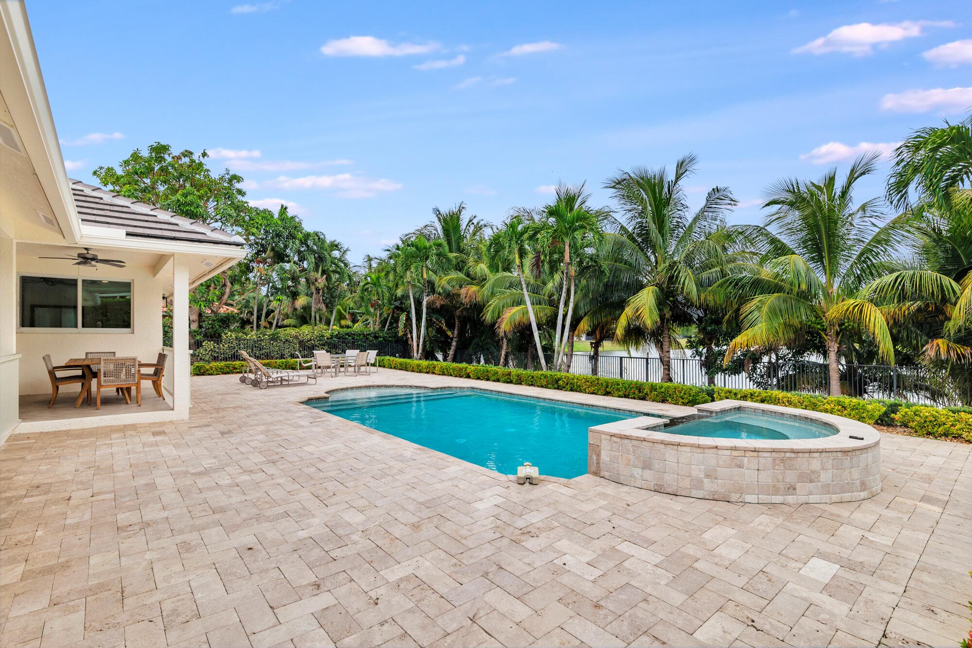 3317 Embassy Drive, West Palm Beach, FL 33401 — photo 26 of 42