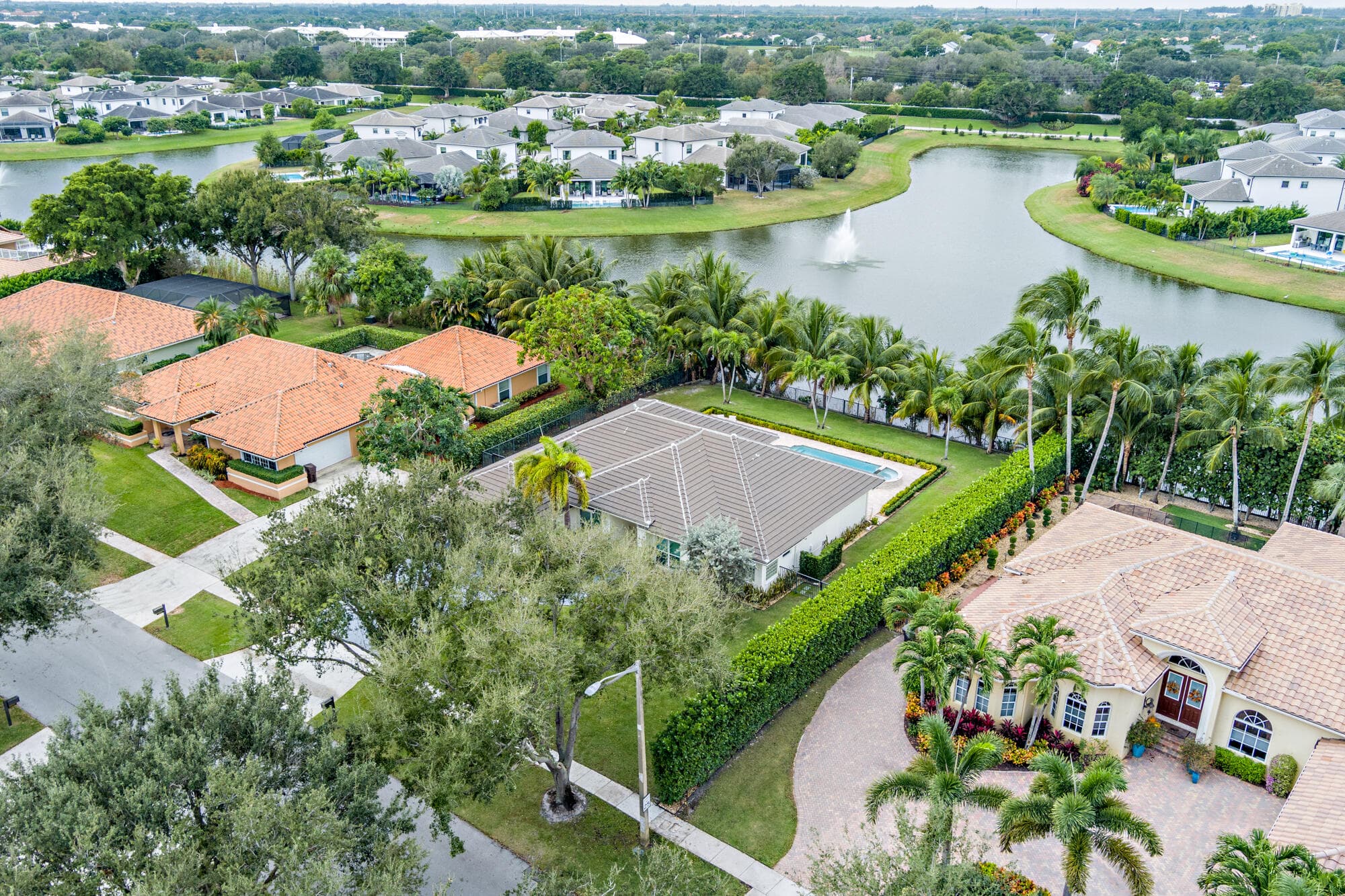 3317 Embassy Drive, West Palm Beach, FL 33401 — photo 39 of 42