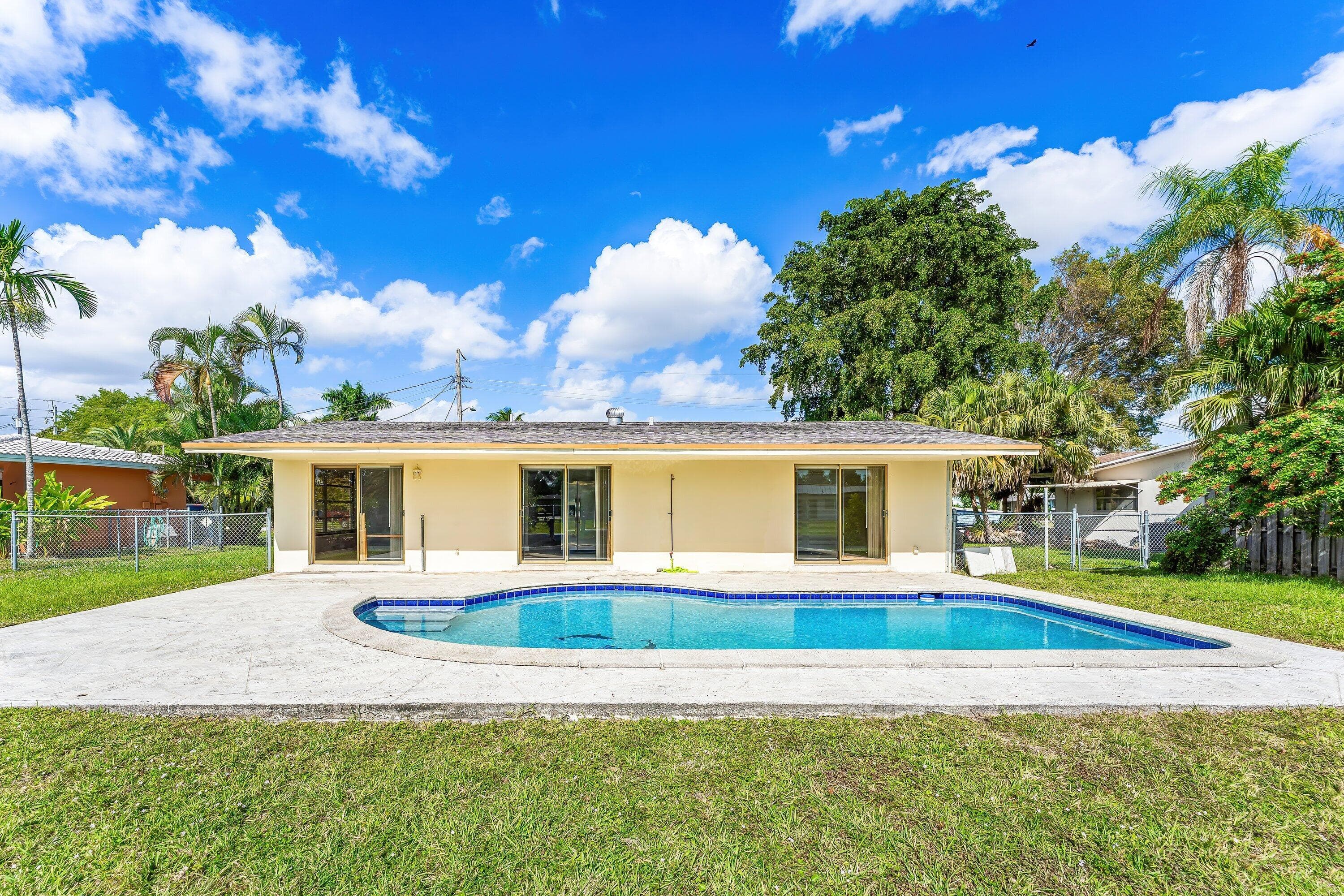 2000 NW 33rd Court, Oakland Park, FL 33309 — photo 32 of 47