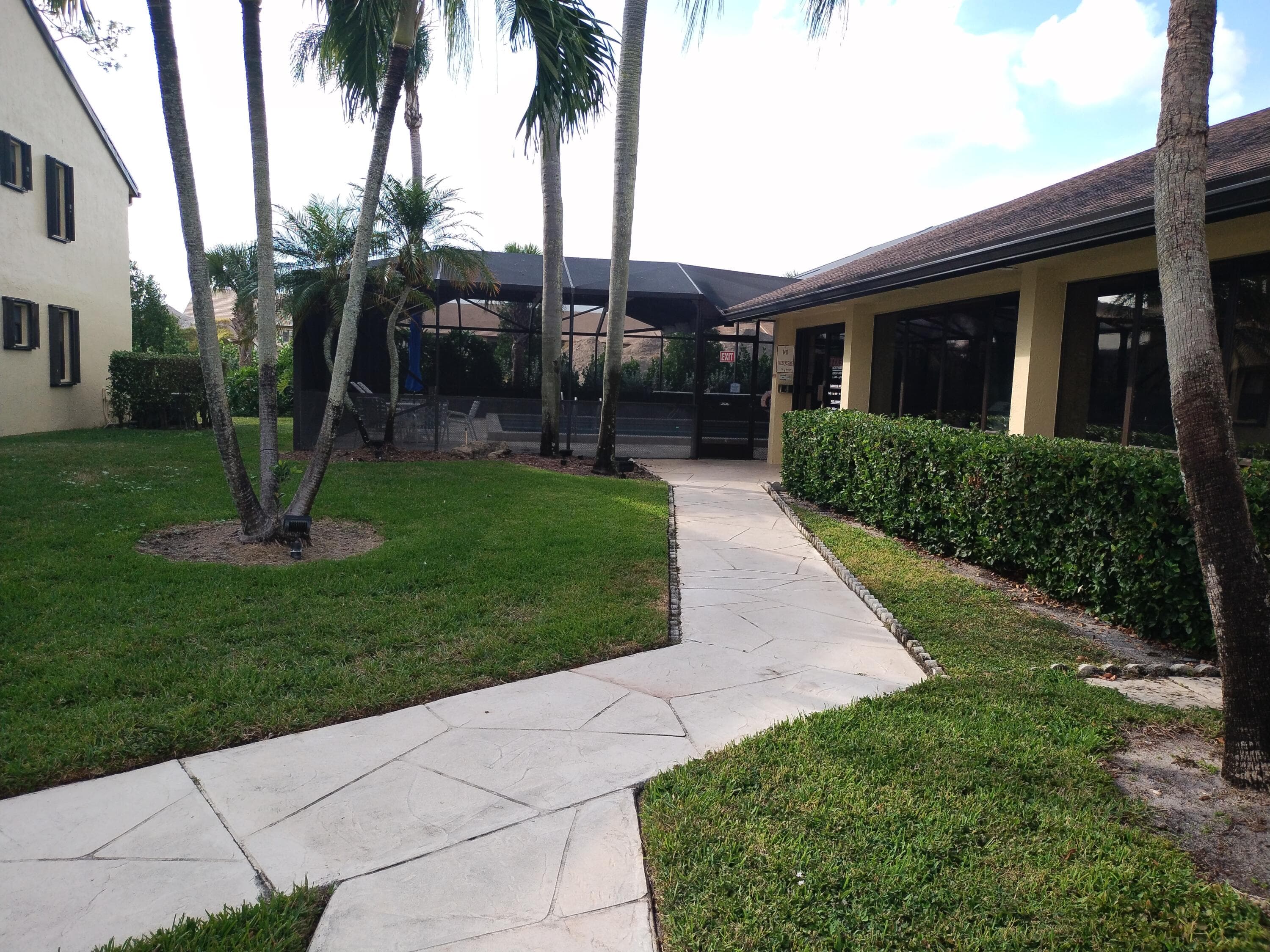4693 Lucerne Lakes Boulevard 202, Lake Worth, FL 33467 — photo 19 of 21