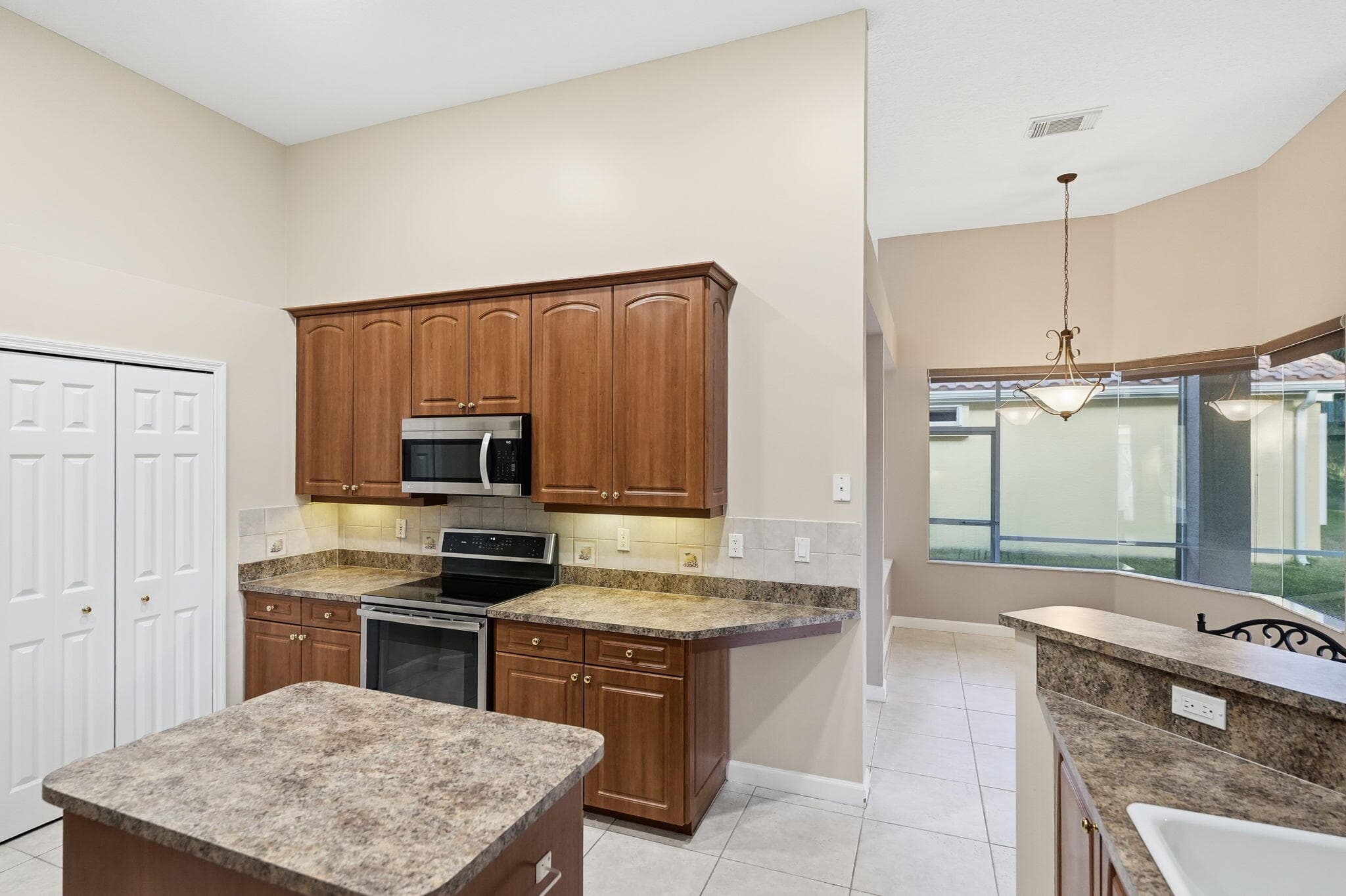 665 SW Sw Lake Charles Circle, Port St. Lucie, FL 34986 — photo 14 of 59
