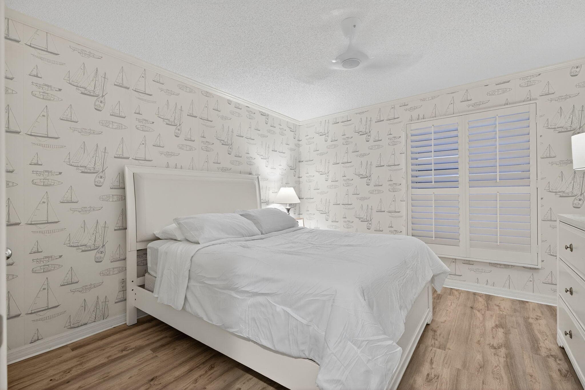 390 NE Edgewater Drive 403, Stuart, FL 34996 — photo 18 of 27