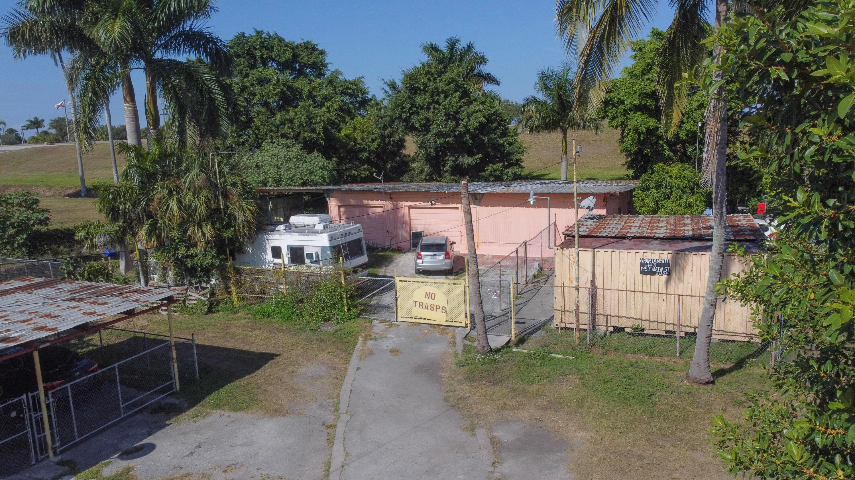 185 E Main Street, Pahokee, FL 33476 — photo 28 of 37