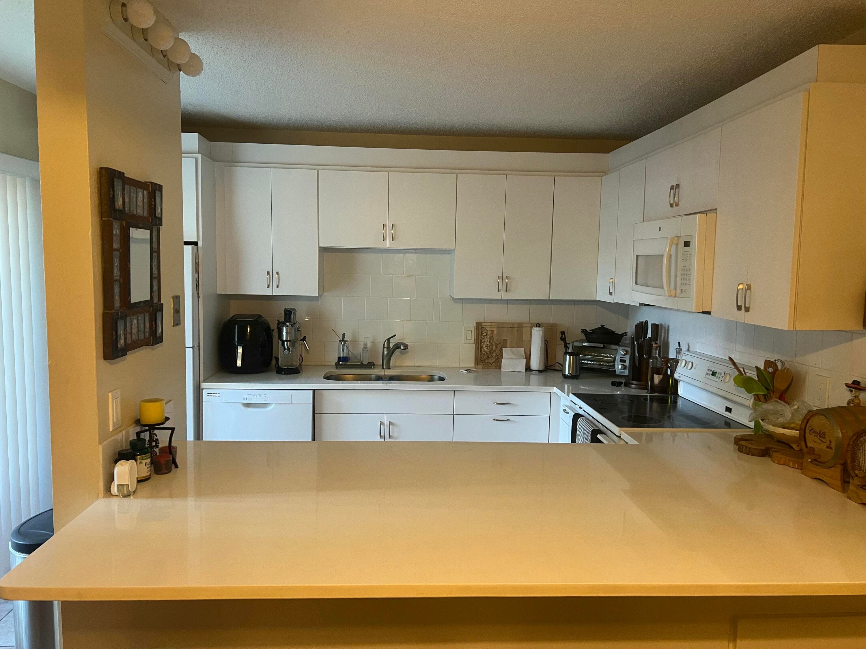825 Center Street 3c, Jupiter, FL 33458 — photo 2 of 10