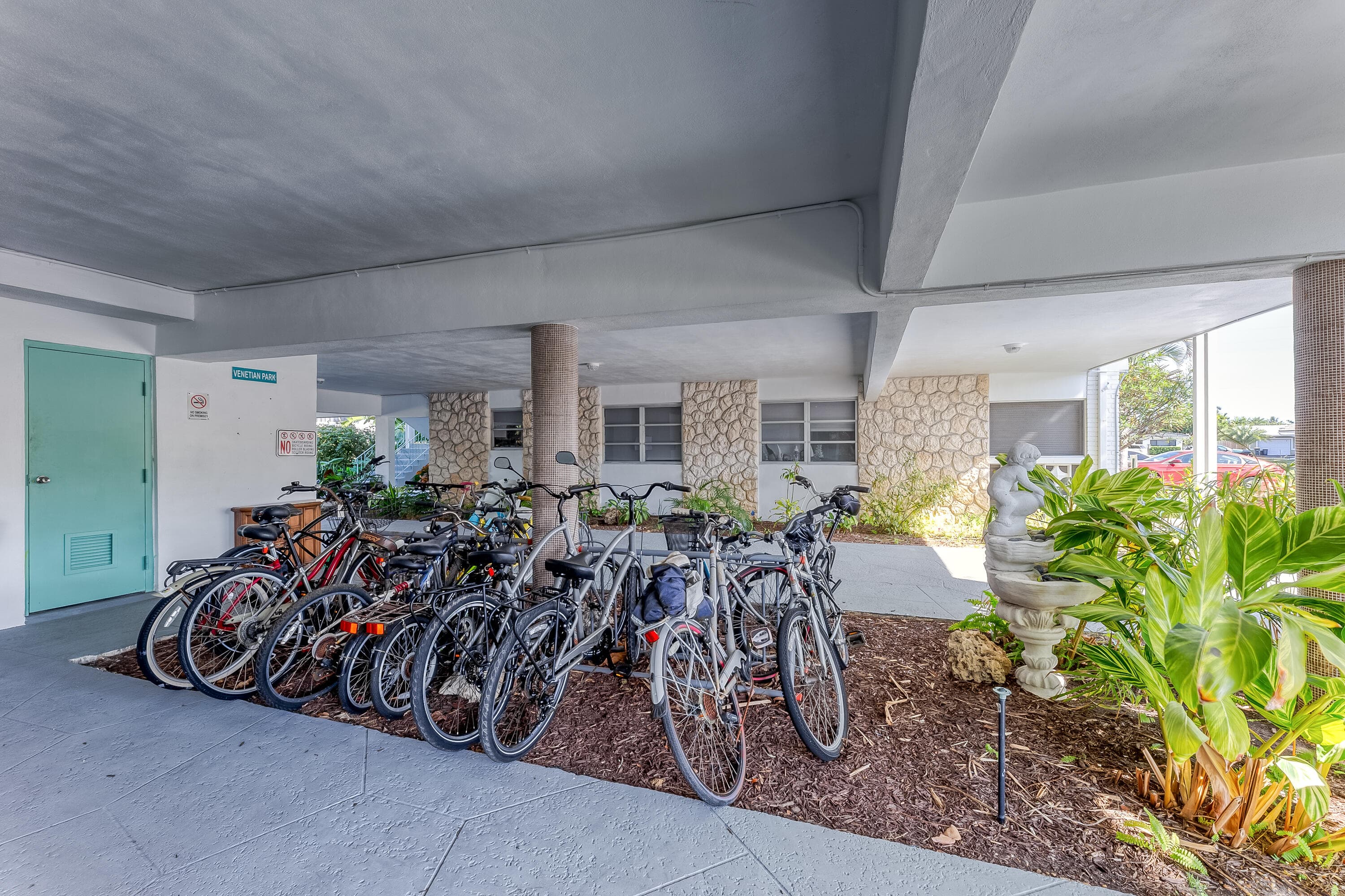 2151 NE 42 Nd Court 136, Lighthouse Point, FL 33064 — photo 38 of 40