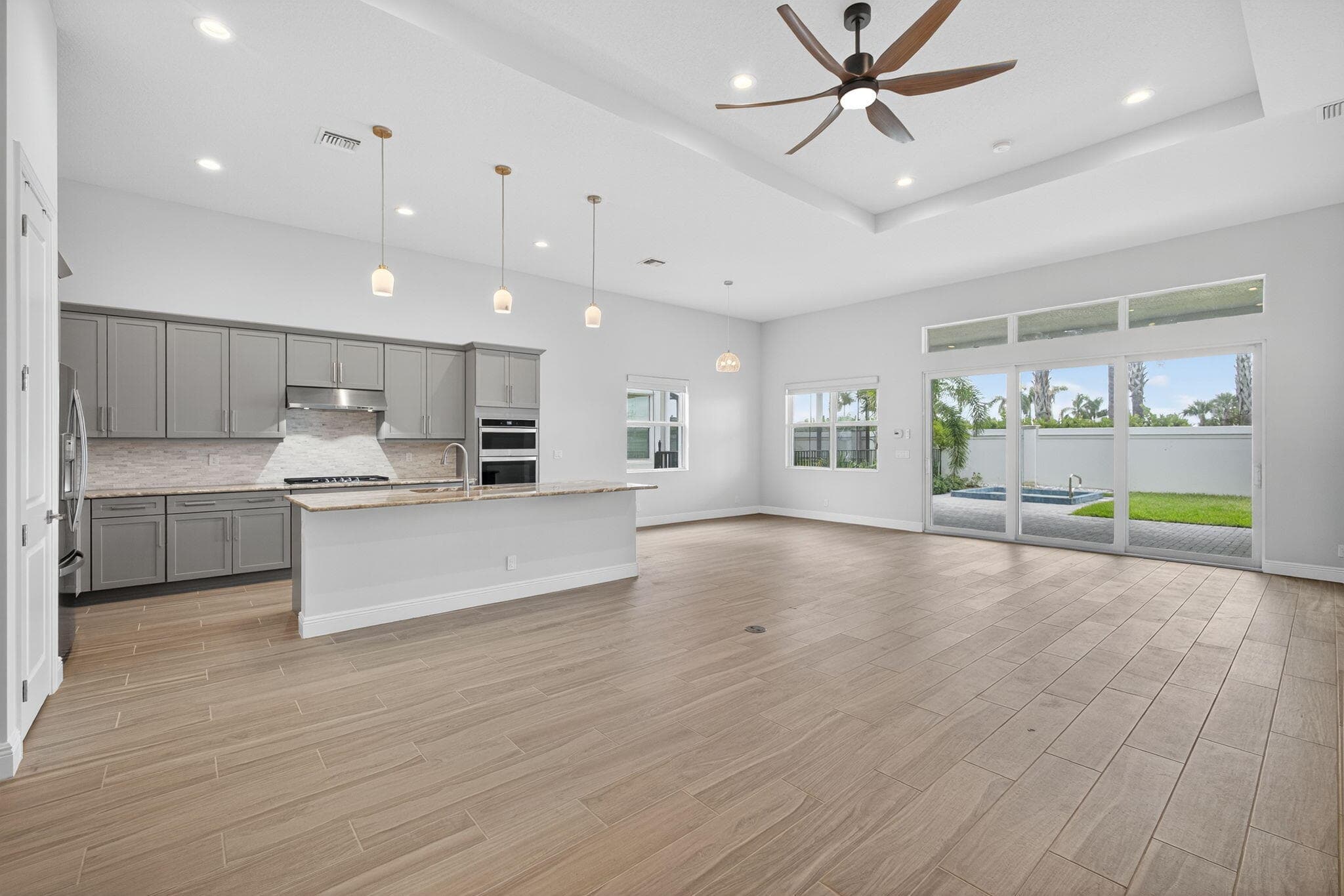 9901 Regency Way, Palm Beach Gardens, FL 33412 — photo 10 of 96