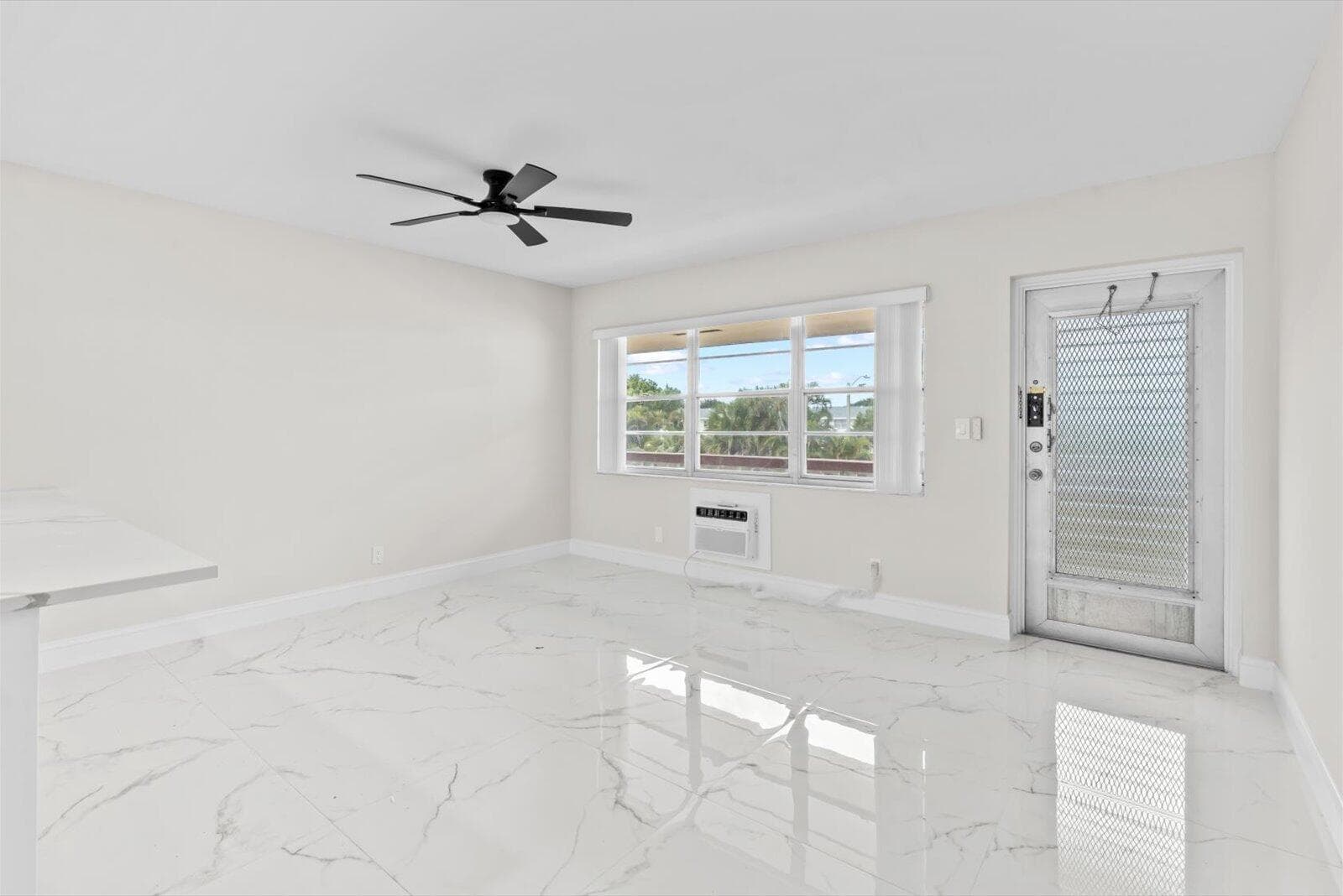 17 Andover A, West Palm Beach, FL 33417 — photo 4 of 23