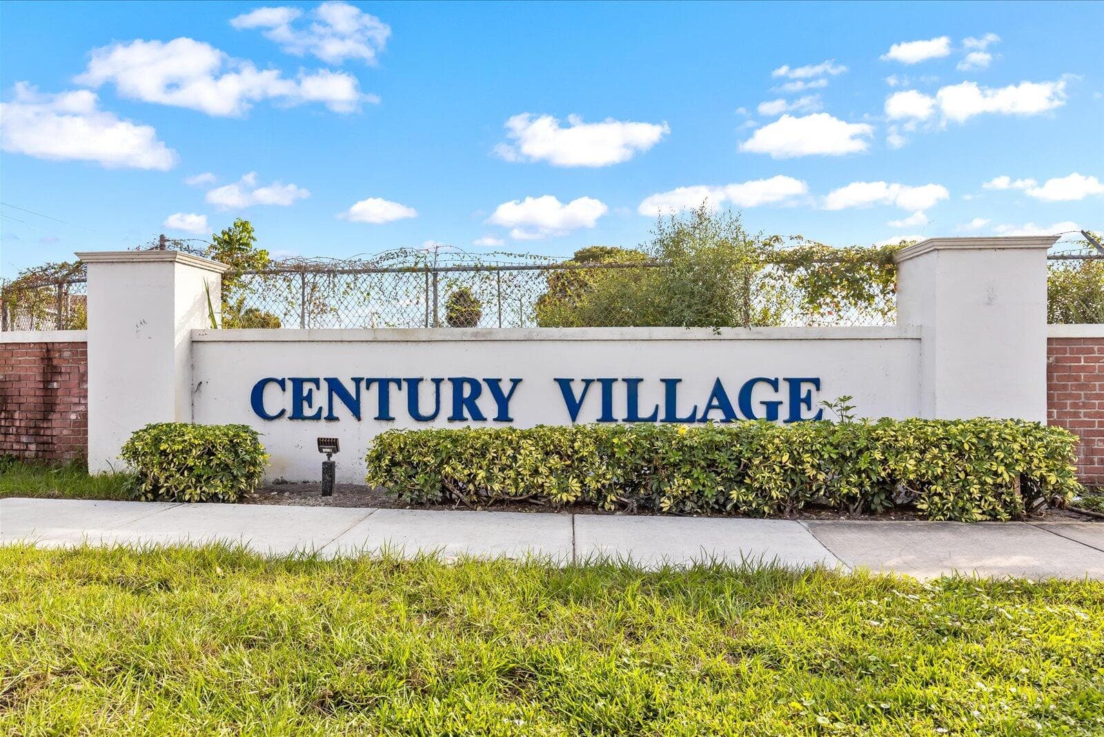 17 Andover A, West Palm Beach, FL 33417 — photo 19 of 23