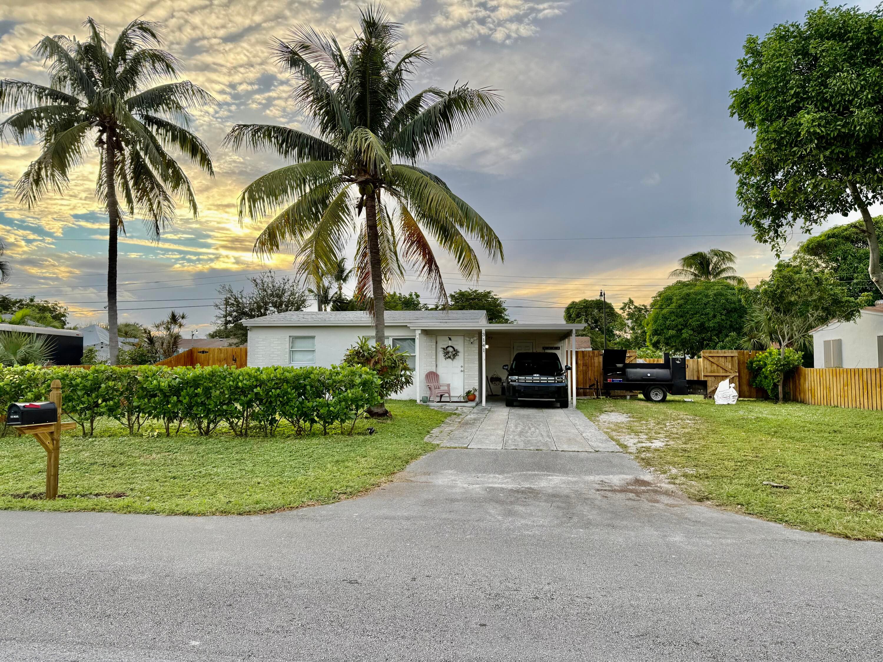 3141 NE 12th Avenue, Pompano Beach, FL 33064 — photo 1 of 6
